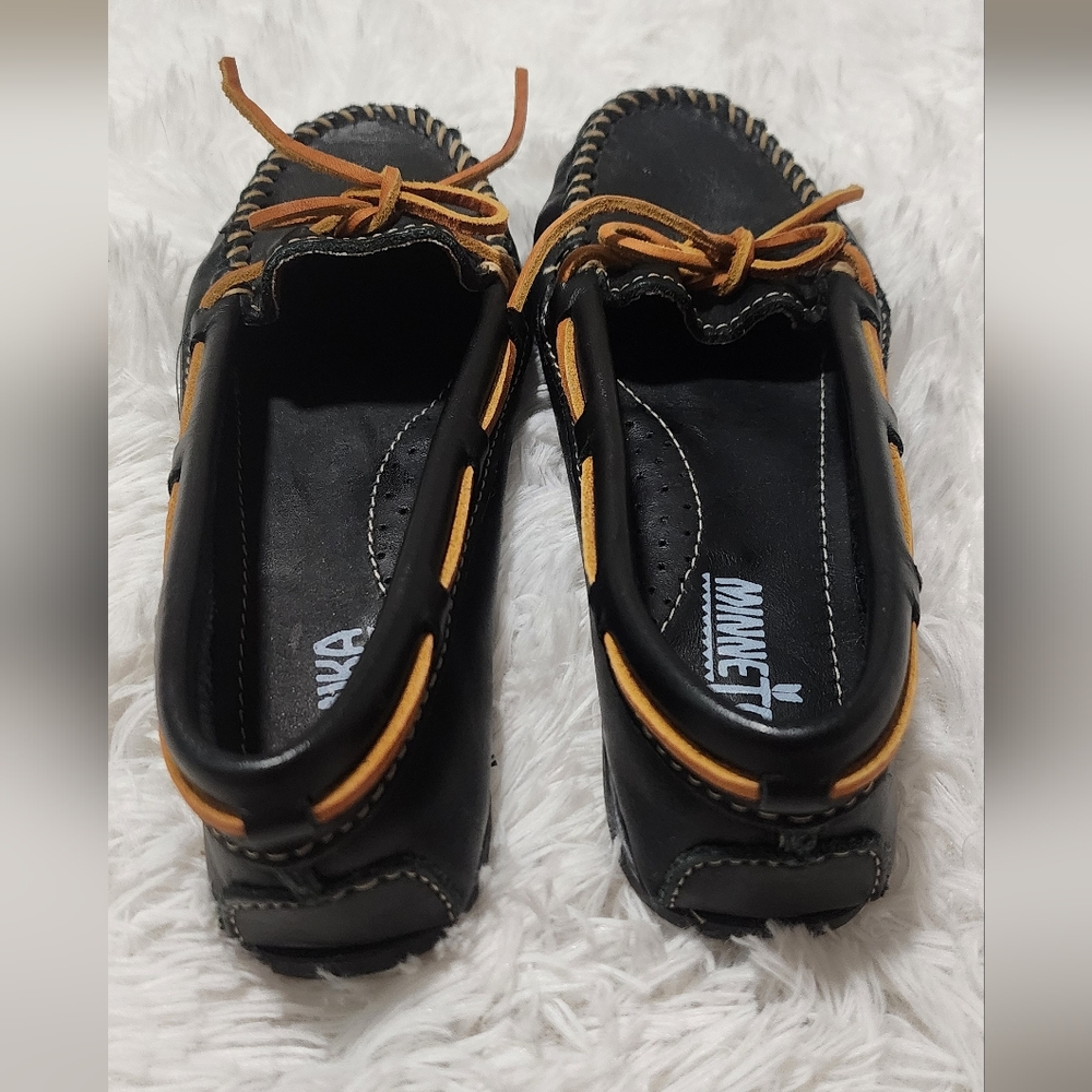 MINNETONKA Women's Leather Boat Moccasins Loafers Size 5 Black & Tan Slip Ons - Picture 7 of 7